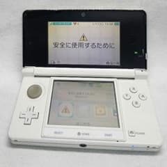 Nintendo 3DS アイスホワイトのサムネイル