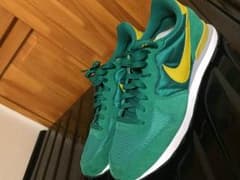 NIKE インターナショナリストのサムネイル