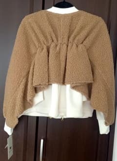 ☆新品☆　DOS DIOSAS ドスディオサス　バッグフリルブルゾンのサムネイル