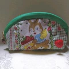 ハンドメイド ♡ ミニポーチ ～うさぎさんと苺のポーチ～のサムネイル
