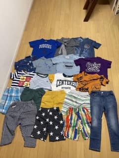 キッズ服 19点　男の子　110 まとめ売り　ブランド各種　Bebe ドジャースのサムネイル