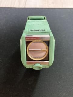 CASIO G-SHOCK 腕時計 本体 ライトグリーン　電池切れのサムネイル