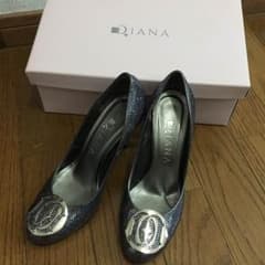 ダイアナ パンプスのサムネイル