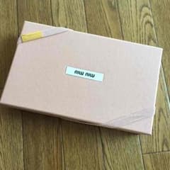 miumiu 箱のサムネイル
