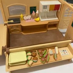 シルバニアファミリー　バーガー屋さん　おもちゃのサムネイル