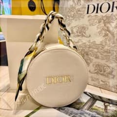 신품 미사용 디올 DIOR 라운드 바니티 파우치 아이보리