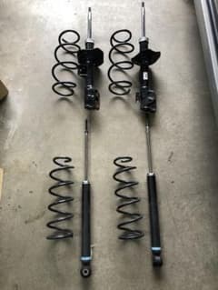TOYOTA RAIZE純正 サスペンションキット 前後セットA202A TOYOTA RAIZE純正 サスペンションキット 前後セットA202A - メルカリ