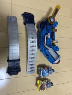 DXスクラッシュドライバー　仮面ライダービルド　ベルト　変身ベルトのサムネイル