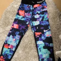 花柄パンツのサムネイル