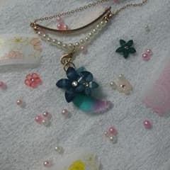【オーダーメイド】 月と花のペンダントヘッドのサムネイル