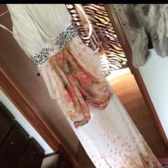 ドレスのサムネイル