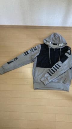 【希少品】Reebokジャージ パーカーのサムネイル