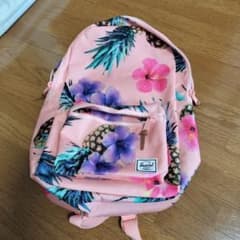 aloha Aina様専用　ハーシェル　花柄リュックのサムネイル