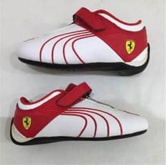 aiai様専用 PUMA(プーマ)フェラーリモデル キッズ スニーカー(14㎝)のサムネイル