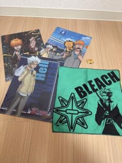 BLEACH クリアファイル・ピンバッジ・ハンカチセットのサムネイル