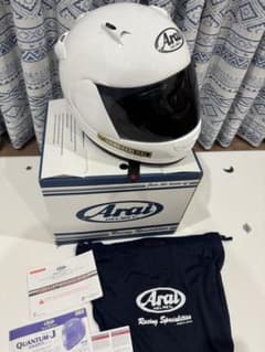 Arai QUANTUM-J フルフェイスヘルメット ホワイトのサムネイル