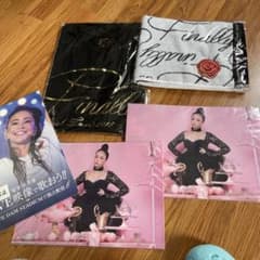 安室奈美恵　ラストツアーグッズのサムネイル