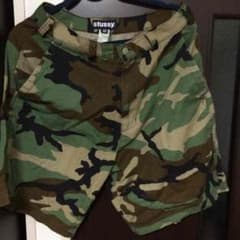 STUSSYのサムネイル