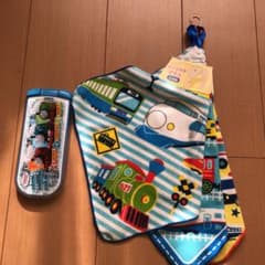 トーマスカトラリーセットand電車と車柄の手拭きタオル３枚組のサムネイル