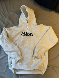 即完　Slon パーカー ホワイト　サイズMのサムネイル