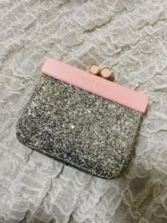 HAEUN様専用　miumiu ノベルティポーチのサムネイル