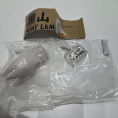 KATHY LAM 黒山 toilet paper Cat フィギュアのサムネイル