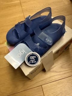 【値下新品】igor BONDIブルー サンダル サイズ26 日本サイズ16㎝のサムネイル