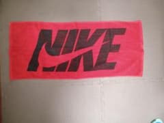 NIKE ナイキ ジャガードタオル ミディアム（箱なし）のサムネイル