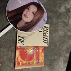 TWICE アルバム他3点セット　#TWICEのサムネイル