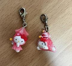 ご当地キティ】富山ホタルイカ＆茨城あんこう 根付けストラップ 2点