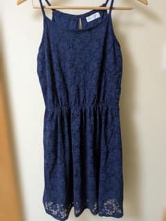 H&M ネイビー レース ノースリーブ トップスのサムネイル