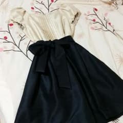 パーティードレスのサムネイル