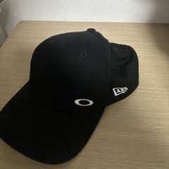 Oakley ブラック ベースボールキャップのサムネイル