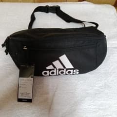 【新品】adidas ウエストバッグ 2L ブラックのサムネイル