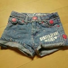 ジェニーのショートパンツのサムネイル
