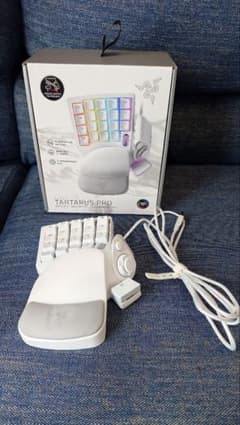 Razer TARTARUS PRO ホワイト　美品☆　左手デバイスのサムネイル