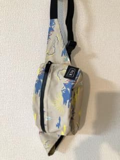 Kiu ボディバッグ ウエストポーチのサムネイル