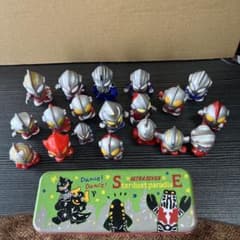 ウルトラマン ミニフィギュア 大量セットカンペンケース