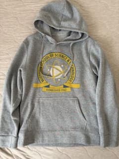 Midtown High School logo hoodie, size M, gray, MCU Spider-Man style.