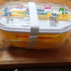 クレヨンしんちゃんの弁当箱のサムネイル