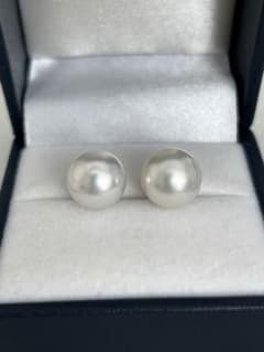 ✨ 新品 真円 11.3mm 南洋白蝶真珠 K18ピアス 圧巻のテリのサムネイル