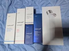 medicube ゼロ毛穴セット美顔器付きのサムネイル