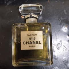 CHANEL No.19 14ml 未開封 ヴィンテージ香水 - メルカリ