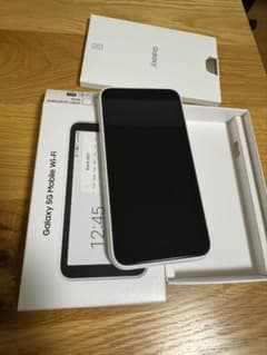 【ほぼ新品】Galaxy 5G Mobile Wi-Fi SCR01のサムネイル
