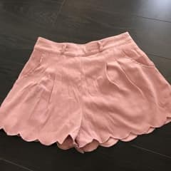 ショートパンツのサムネイル