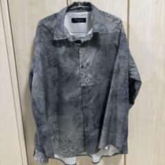 Unrelaxing DESIGN 長袖シャツ 総柄 グレー系のサムネイル