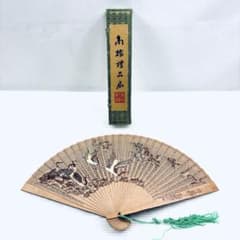香木 髙襠禮品扇 扇子 せんす 木製 透かし彫り - メルカリ