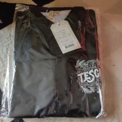 新品未開封 メンズ 服のサムネイル