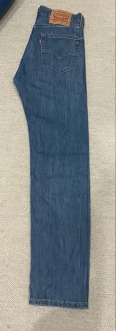 ハ*ウ様 Levi's スリムフィット ブルーデニムのサムネイル