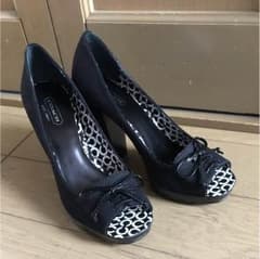 お値下げ!! ♡美品♡ COACH パンプスのサムネイル